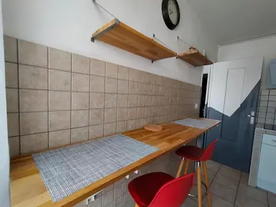 Cuisine ou kitchenette dans l'établissement Grand studio , proche port Bastia