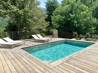 Piscine de l'établissement Casa di l'Ortu - Villa neuve avec piscine privée chauffée ou située à proximité