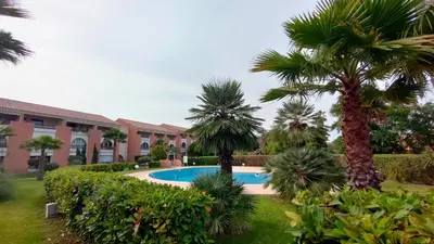 Piscine de l'établissement Appartamento climatizzato di 42 mq a Marina di Bravone a 200m dalla spiaggia ou située à proximité