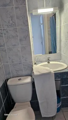 Salle de bains dans l'établissement ERBALUNGA location T1 pieds dans l'eau