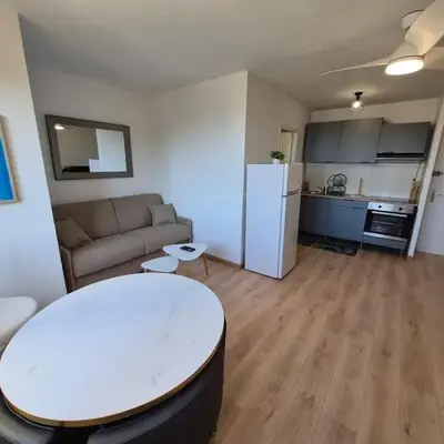 City center apartment with sea view