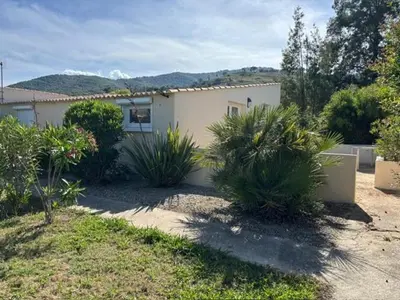 Vue générale sur la montagne ou vue sur la montagne depuis l'appartement
