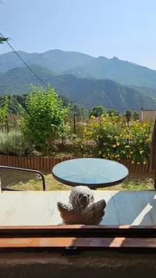 Vue générale sur la montagne ou vue sur la montagne depuis la maison de vacances