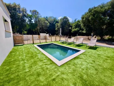 Piscine de l'établissement Villa Antonia ou située à proximité