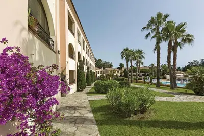 Jardin de l'établissement Cozy 2-room beachfront Résidence Sognu Di Mare Casa Serenita
