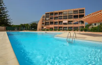 Piscine de l'établissement Studio Piscine Et Plage ou située à proximité