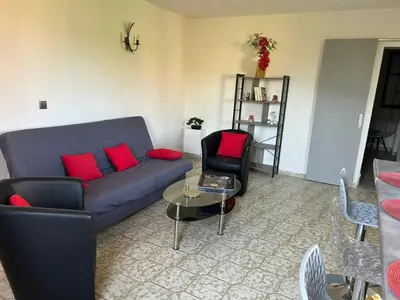Coin salon dans l'établissement Appartement confortable à Marignana, 50 m² avec 3 chambres