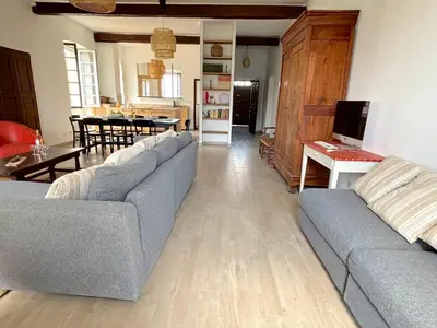 Coin salon dans l'établissement L'appartement Pianosa