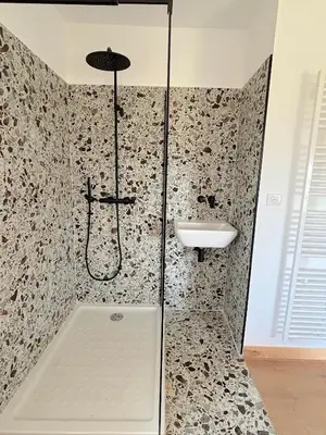 Salle de bains dans l'établissement L'appartement Montenosa