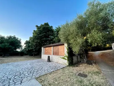 Plan de l'établissement SAINT FLORENT studio terrasse 2 à 3 personnes calme avec piscine au sel
