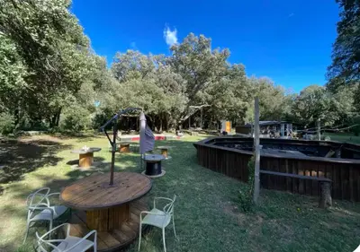 Jardin de l'établissement Suite de 2 chambres - Cap Corse - Domaine 1001 nuits