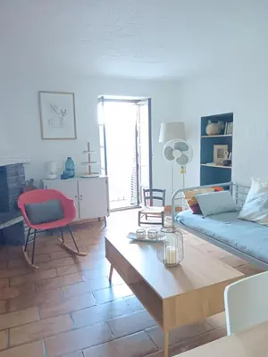 Coin salon dans l'établissement Entre mer et montagne