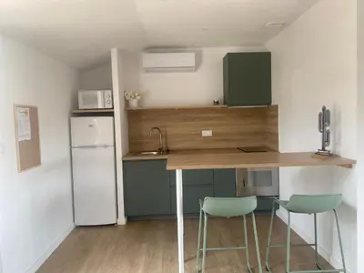 Cuisine ou kitchenette dans l'établissement Appartement A madonna - 900m de la plage