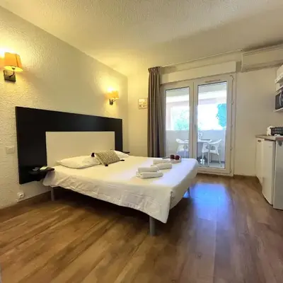 ST FLORENT Cosy Studio climatisé avec piscine