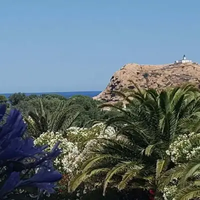 APPARTEMENT ILE ROUSSE VUE MER 5mn PLAGE