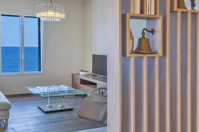 Télévision ou salle de divertissement dans l'établissement Casa Bordimare Miomo Cap Corse