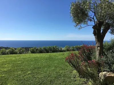 Paysage naturel près de la villa