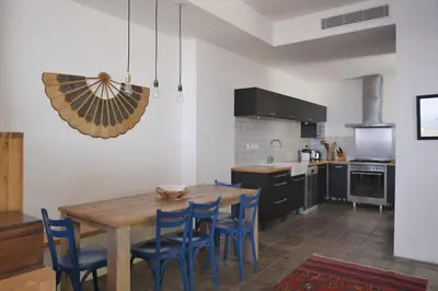 Cuisine ou kitchenette dans l'établissement Luciola, villa with sea view and sunset