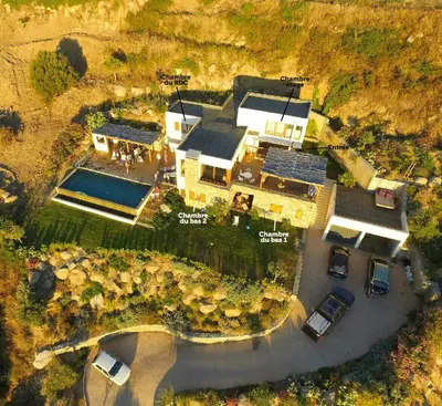 Vue panoramique sur l'établissement Luciola, villa with sea view and sunset