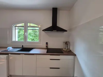 Cuisine ou kitchenette dans l'établissement Chez nous