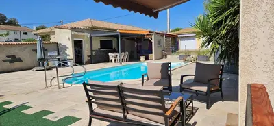 Piscine de l'établissement Casa Nostra à Aléria ou située à proximité
