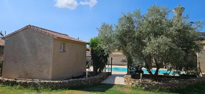 Piscine de l'établissement Casa Nostra à Aléria ou située à proximité