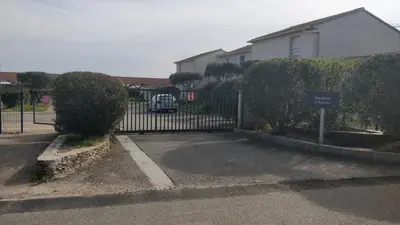 Quartier de la villa ou autre quartier proche