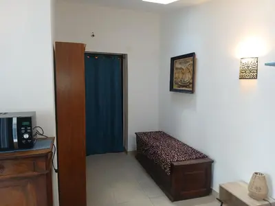 Un ou plusieurs lits dans un hébergement de l'établissement Chambre avec SDB WC à 100 m du départ du GR20