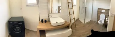 Salle de bains dans l'établissement Logement indépendant avec piscine privée