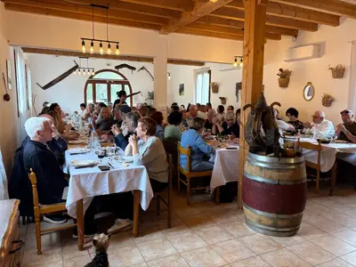 Clients de l'établissement Ferme auberge U sapè fà