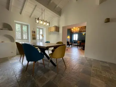 Coin salon dans l'établissement Maison authentique de 4 à 10 personnes