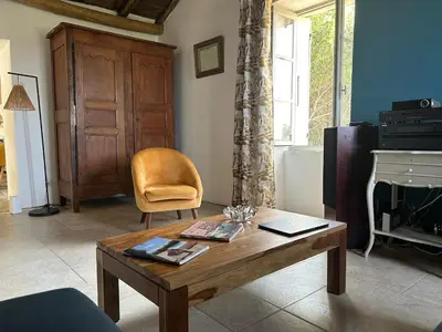 Coin salon dans l'établissement Maison authentique de 4 à 10 personnes