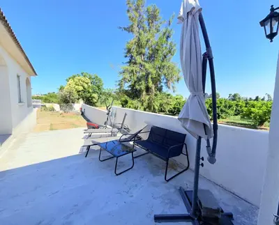 Balcon ou terrasse dans l'établissement Studio vue sur les clémentiniers