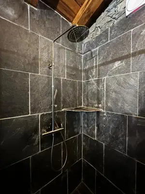 Salle de bains dans l'établissement Bergerie