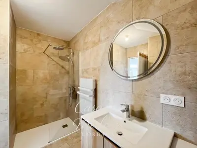 Salle de bains dans l'établissement CASA DI MIRLO, A , Corbara