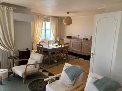 Coin salon dans l'établissement Appartement 3 pièces Pietranera