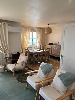 Coin salon dans l'établissement Appartement 3 pièces Pietranera