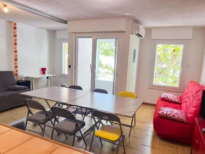 Coin salon dans l'établissement Appartement 45m2 Centre Île Rousse Plage à 100m Vue Mer