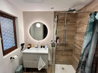 Salle de bains dans l'établissement Maison 5 min de la mer et plage à pieds, tt confort