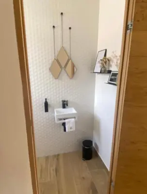 Salle de bains dans l'établissement Villa 4 chambres à Castirla