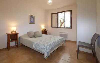 Un ou plusieurs lits dans un hébergement de l'établissement Stunning Home In Querciolo