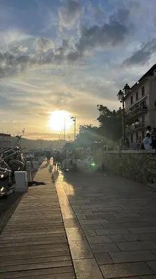 Lever ou coucher de soleil vu de l'appartement ou à proximité