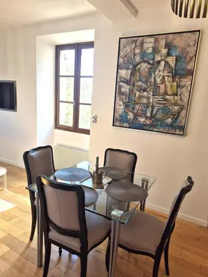 Télévision ou salle de divertissement dans l'établissement citadelle - vue mer