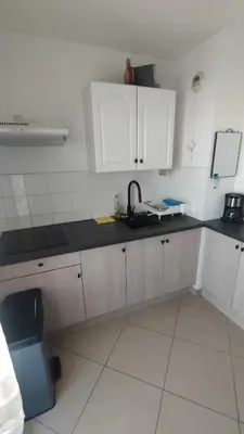 Cuisine ou kitchenette dans l'établissement Moriani-Plage 1-bedroom apartment
