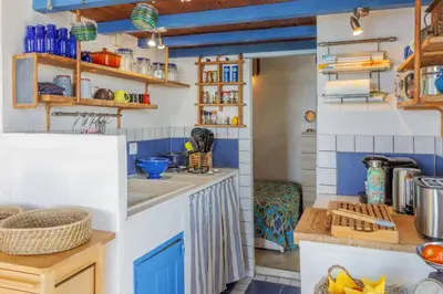 Cuisine ou kitchenette dans l'établissement Casetta Ricci - Les Azedarachs II