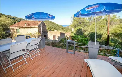 Vue générale sur la montagne ou vue sur la montagne depuis l'appartement