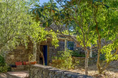 Jardin de l'établissement Casa U Quercitellu Ville-di-Paraso