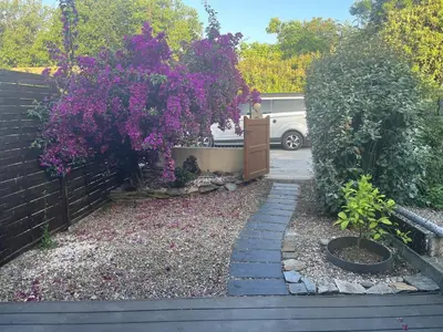 Jardin de l'établissement Maisonnette privé bord de mer Poggio mezzana