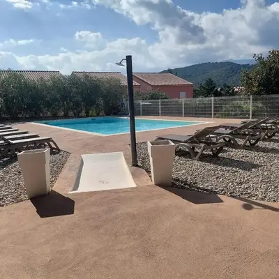 Appartement 4 pièces dans une petite résidence calme