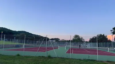 Tennis ou squash au sein de la maison de vacances ou à proximité